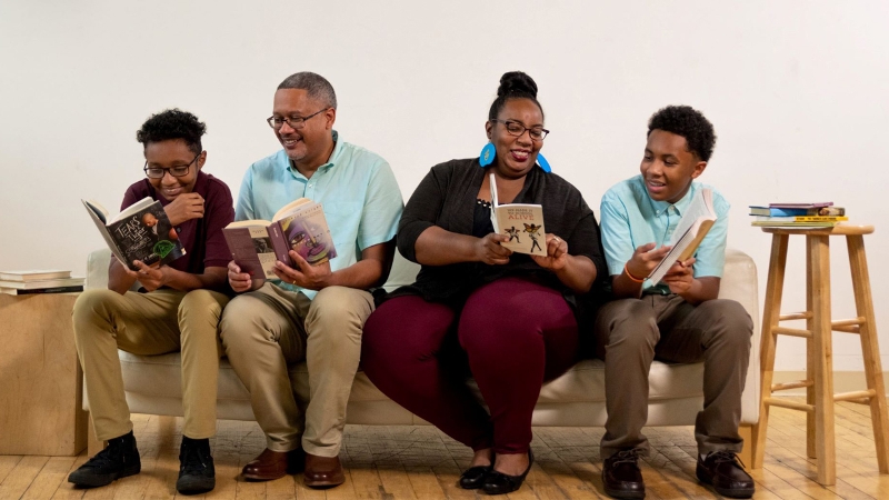 Andratesha Fritzgerald with her husband, daughter, and son